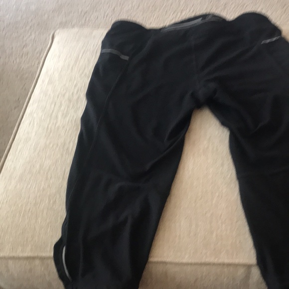 Athleta capri length pant - Picture 4 of 4